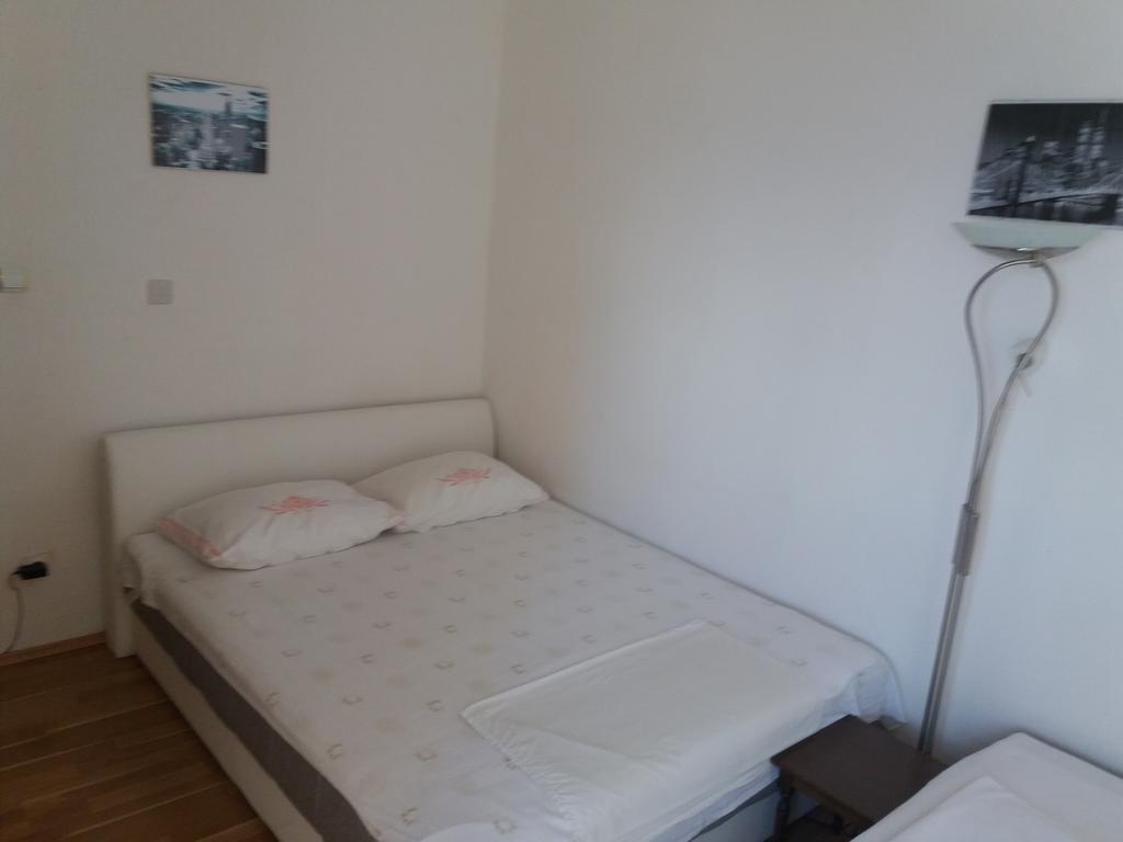 Studio Apartment Ema Σπλιτ Εξωτερικό φωτογραφία